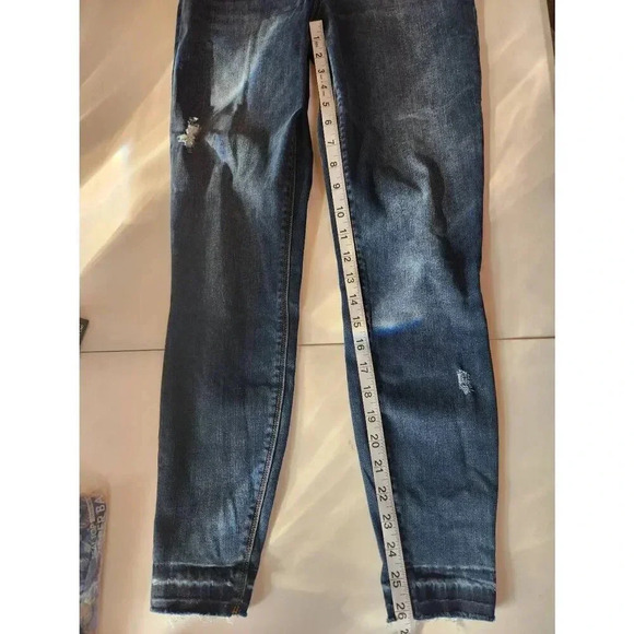 Spanx Skinny Jeans Dark Wash Distressed Size Small - Picture 6 of 6
